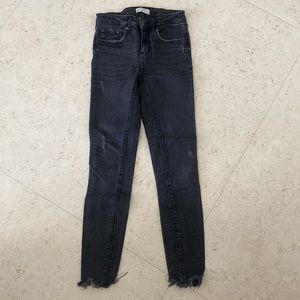 Zara Woman faded black skinny Jeans size 2 lightly distress through out design